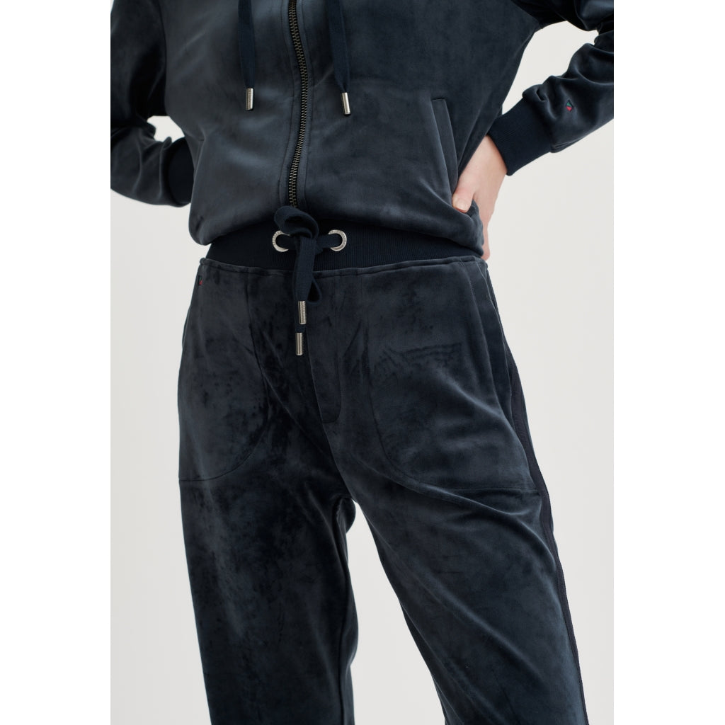 Redgreen Women Marika Velour Bukser Bukser og Shorts 069 Dark Navy